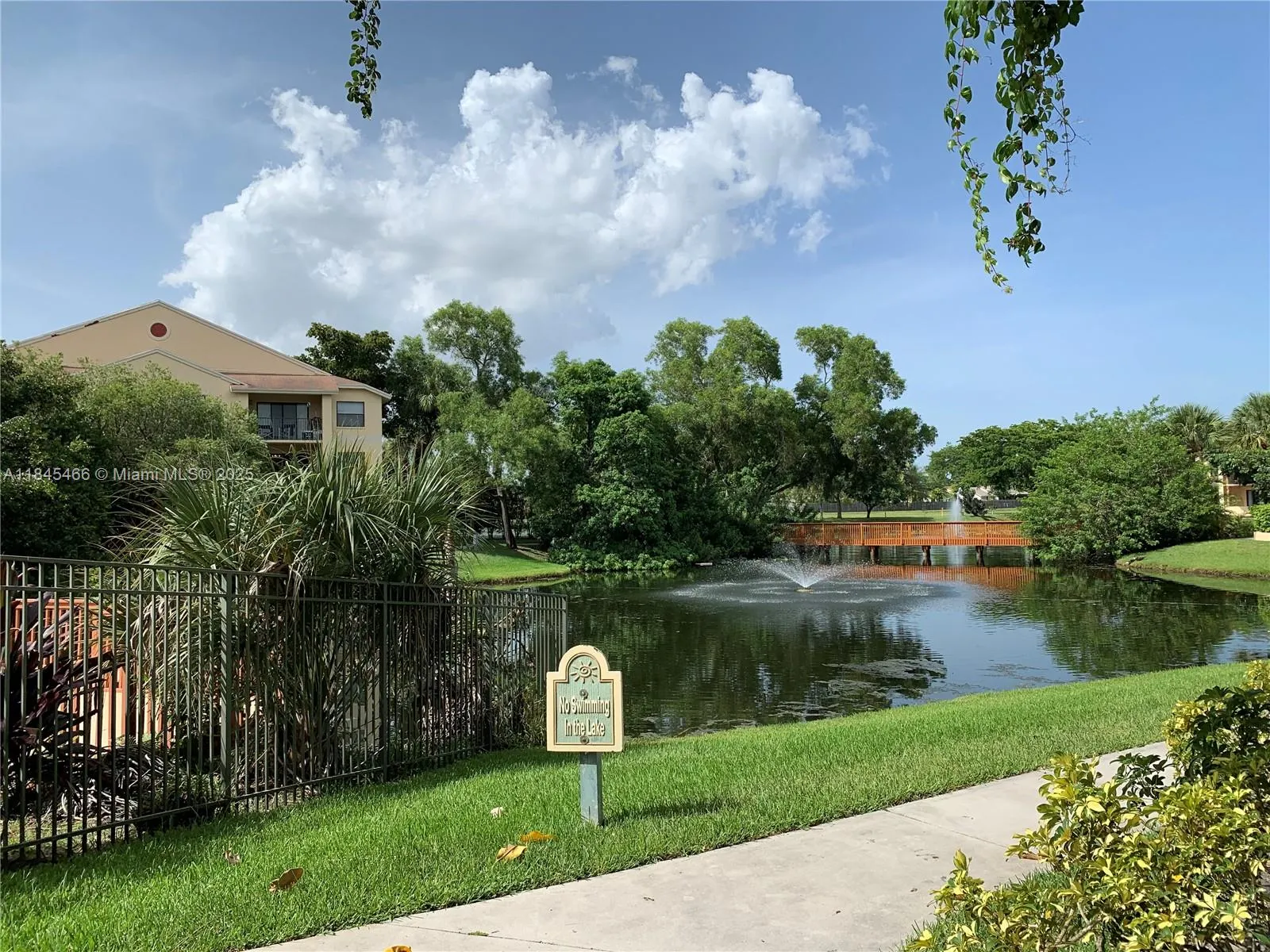 9999 Summerbreeze Dr, #402