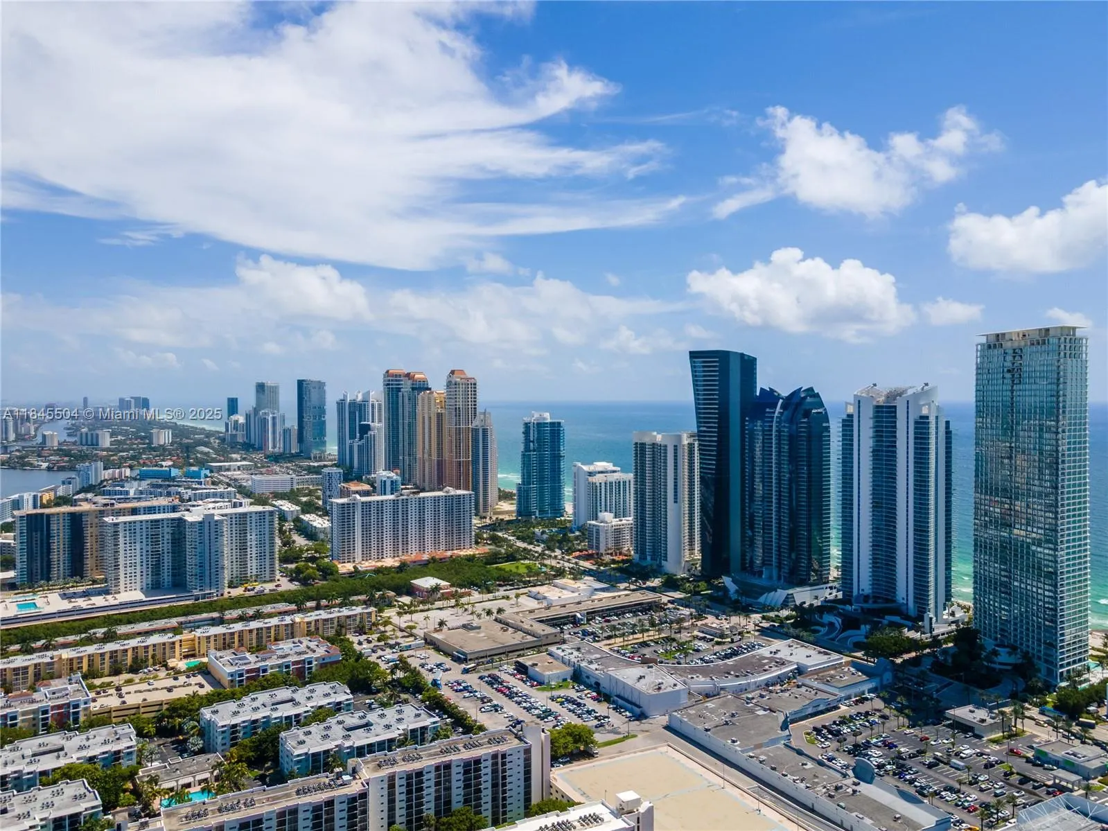 16909 N Bay Rd, #206