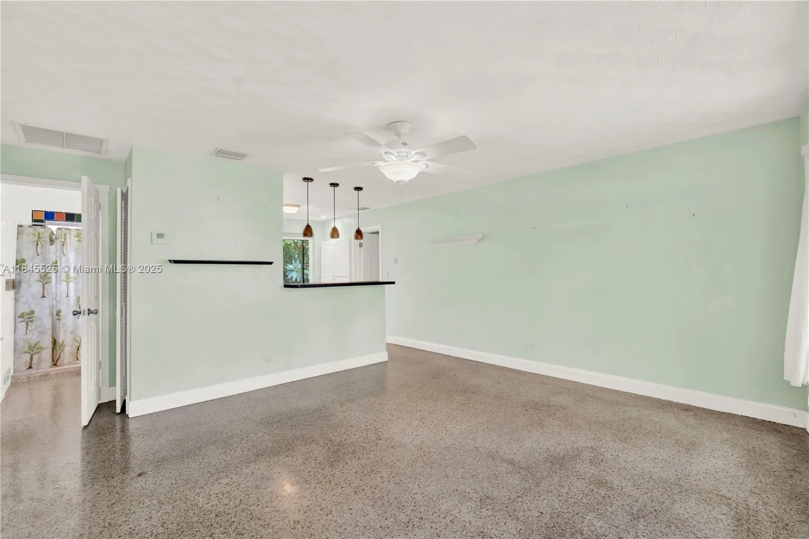2421 NE 10th Ave