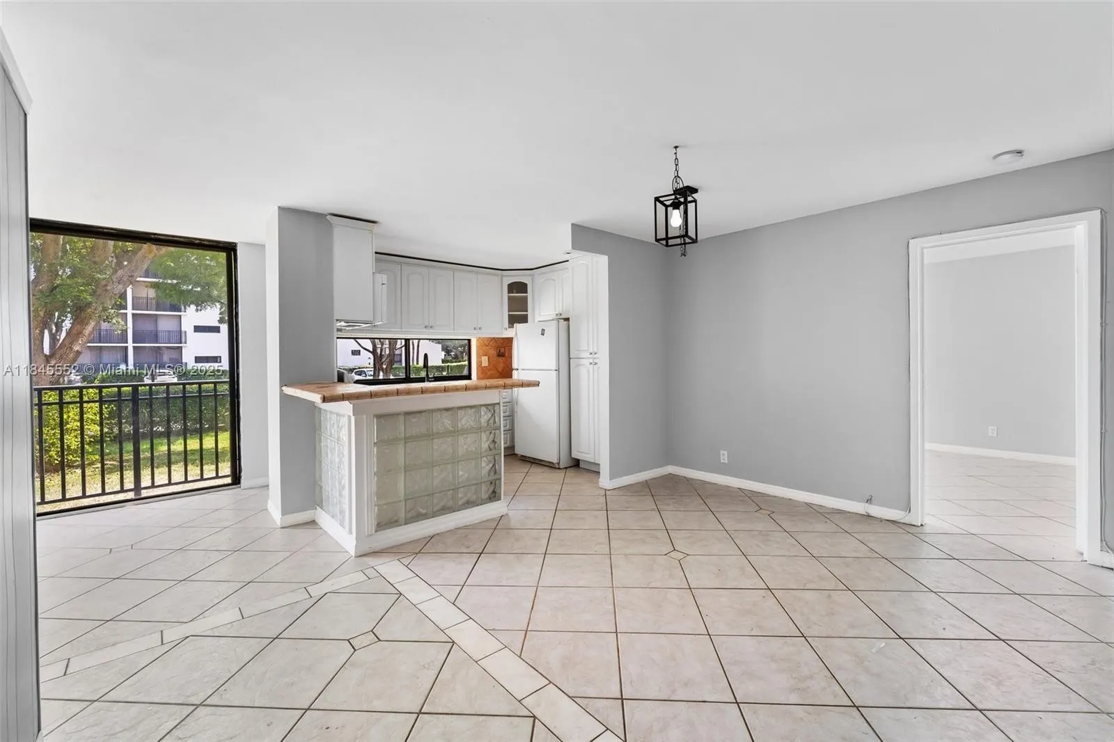 16919 N Bay Rd, #115