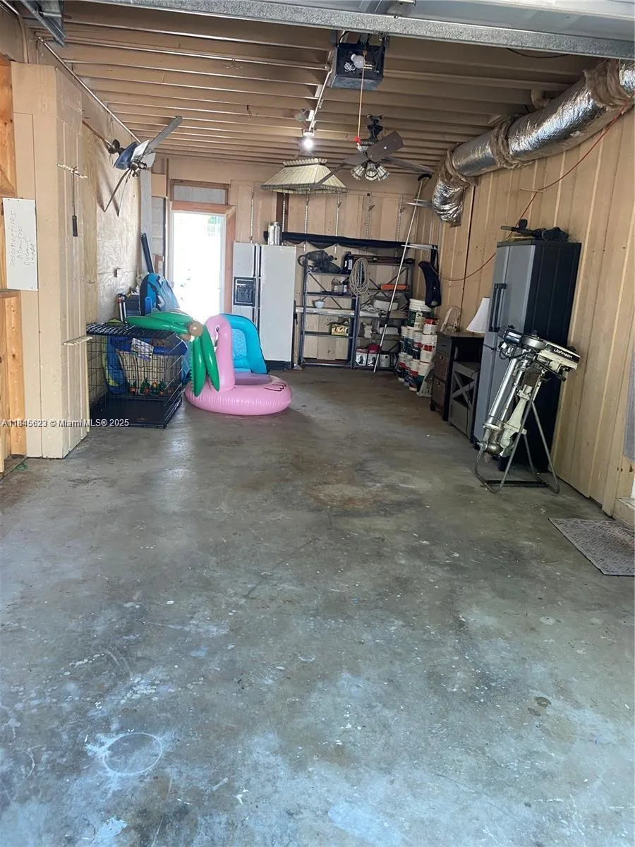 1027 Adams