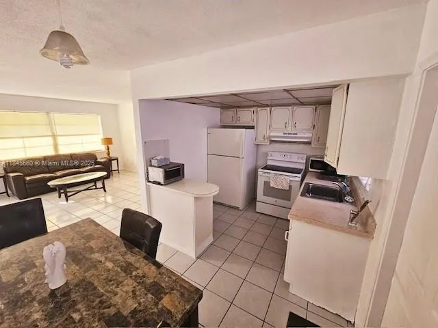 5112 Hollywood Blvd, #2