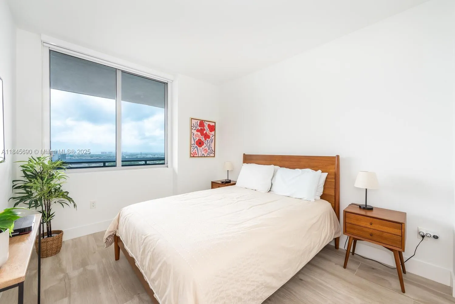 16385 Biscayne Blvd, #2904