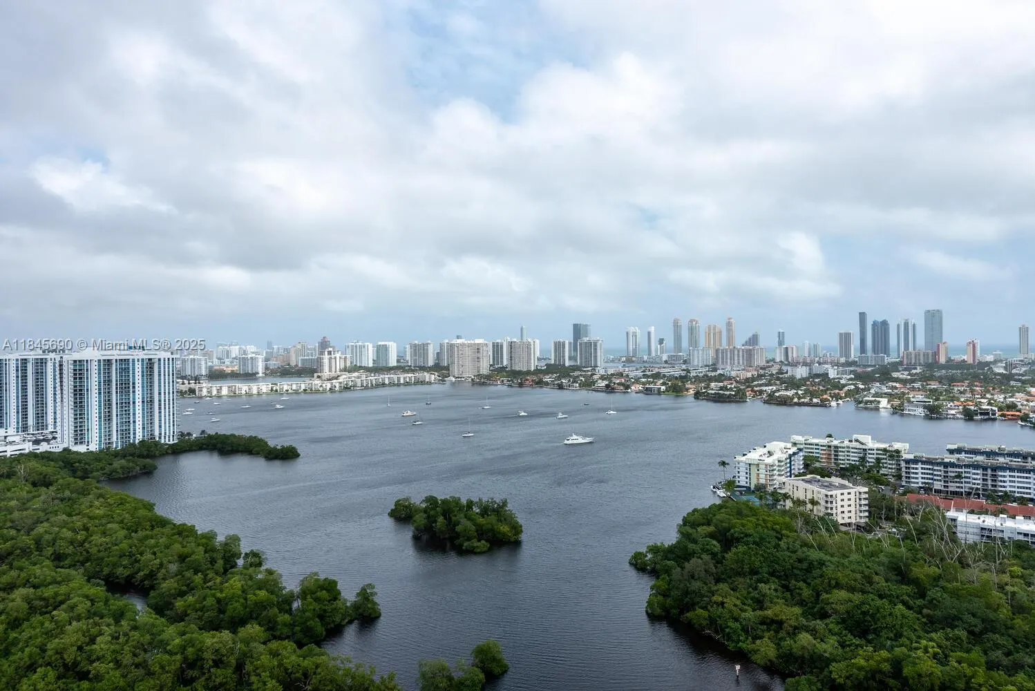 16385 Biscayne Blvd, #2904