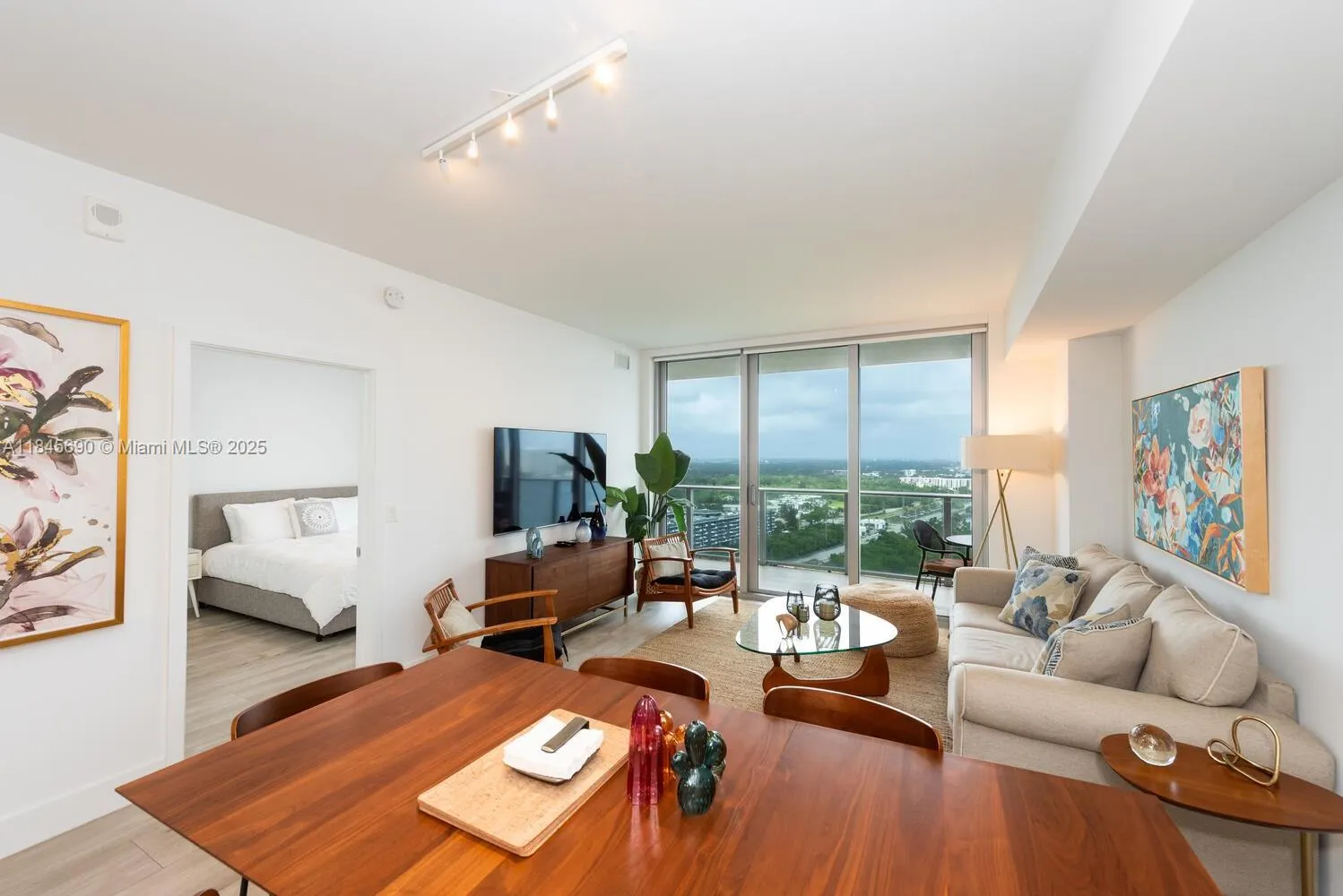 16385 Biscayne Blvd, #2904