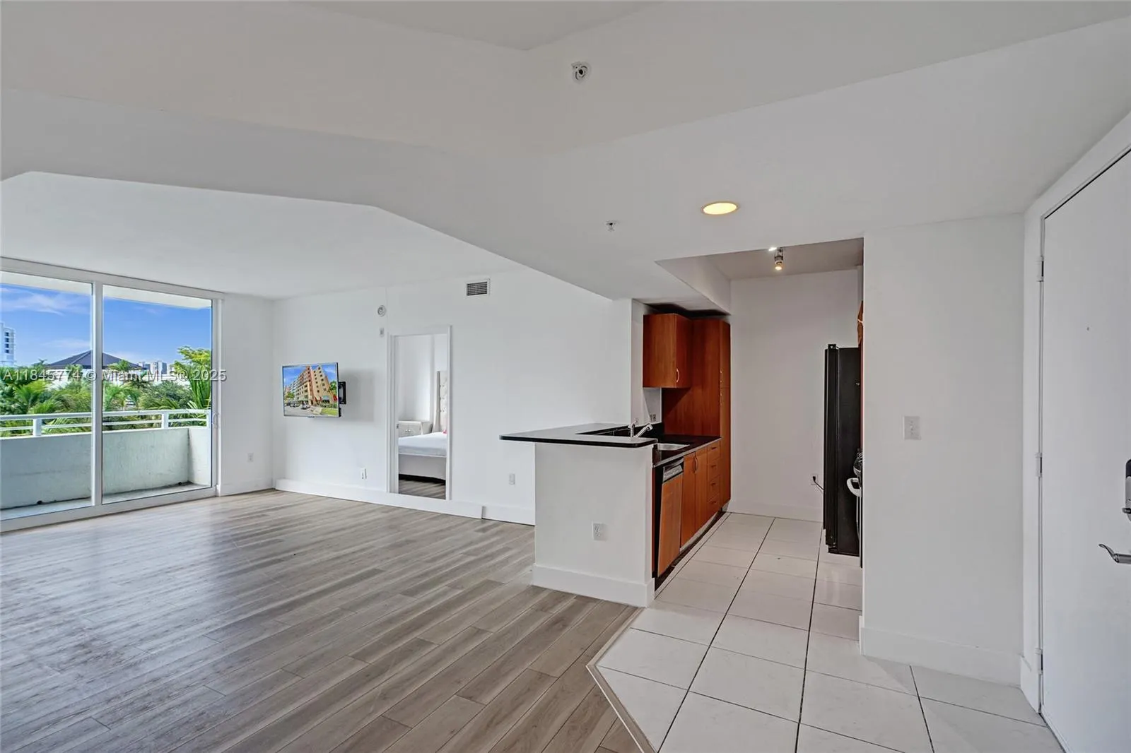 2775 NE 187th St, #202