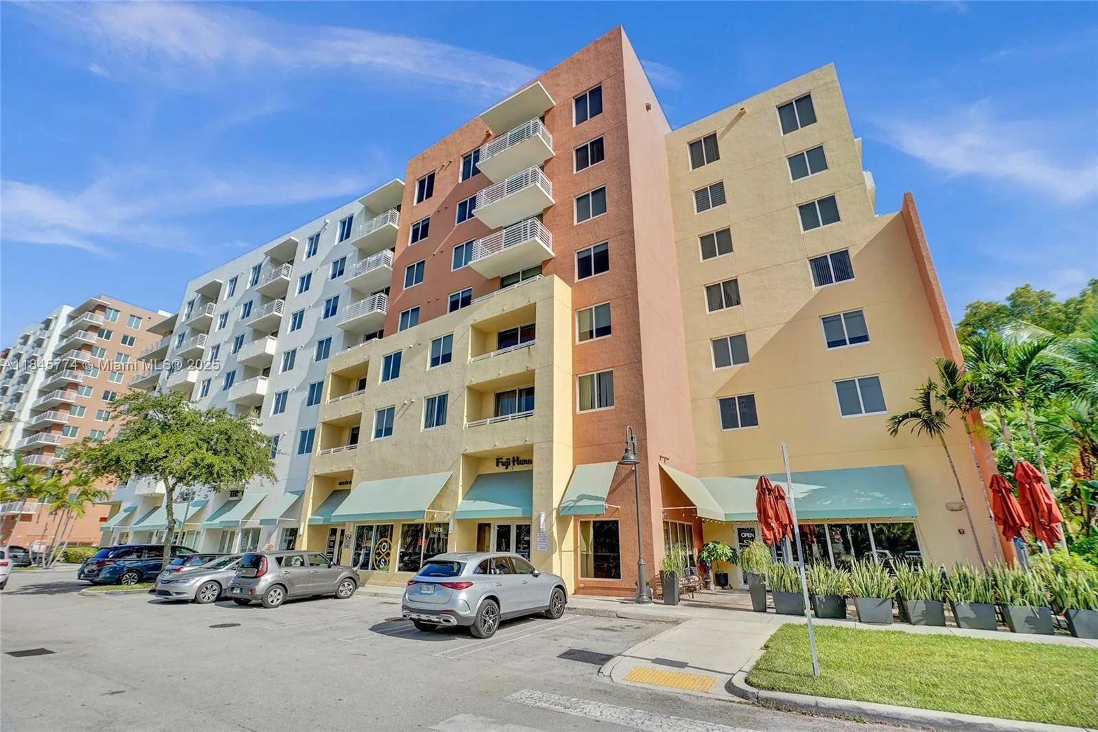 2775 NE 187th St, #202