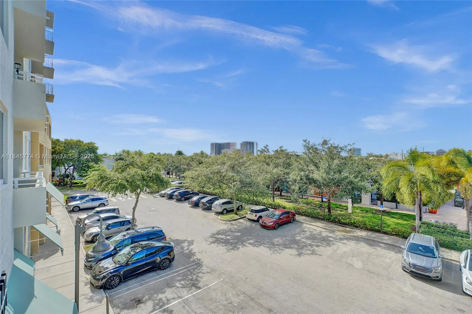 2775 NE 187th St, #202