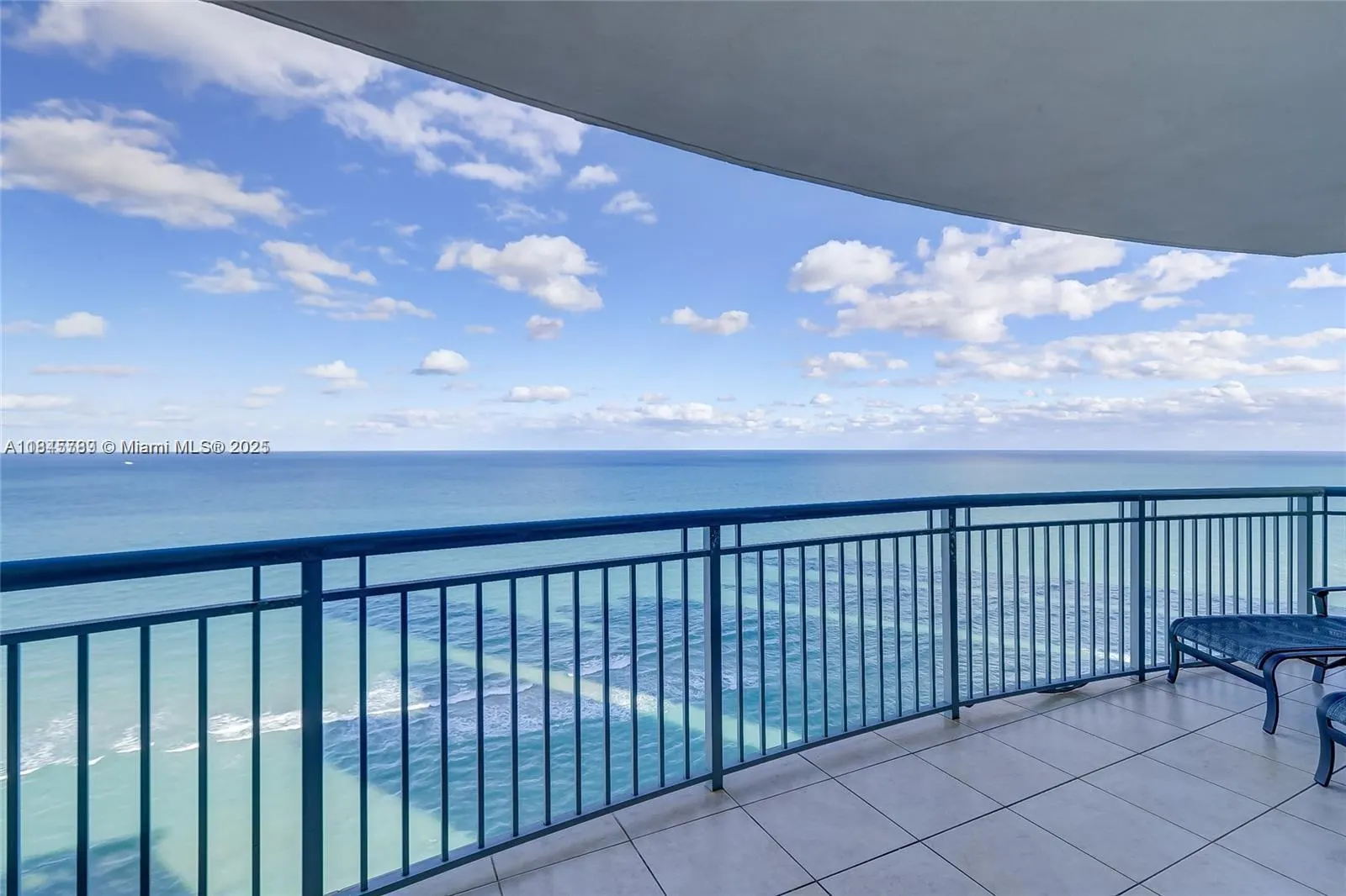 17375 Collins Ave, #2501