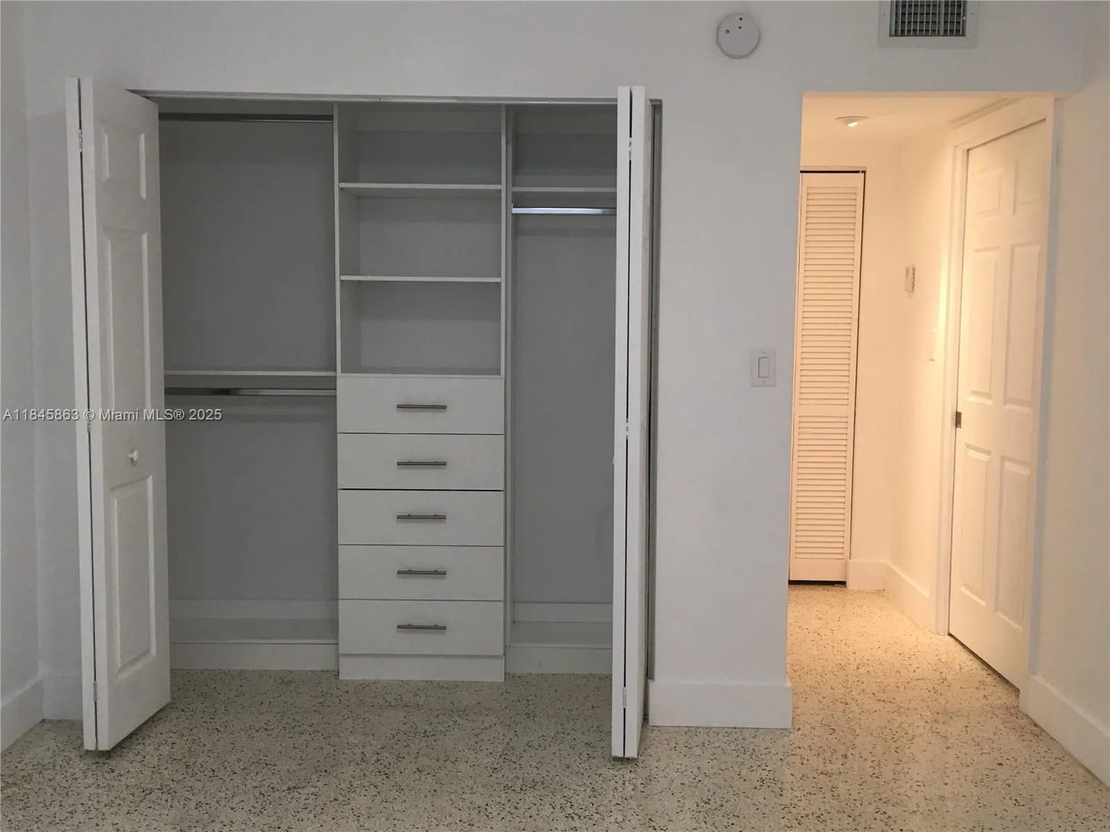 652 NW 3rd St, #306