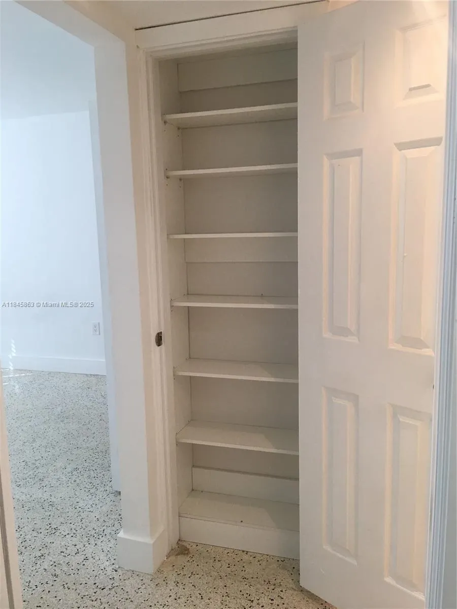 652 NW 3rd St, #306