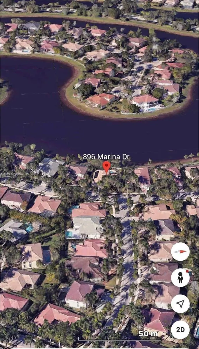 896 Marina Dr