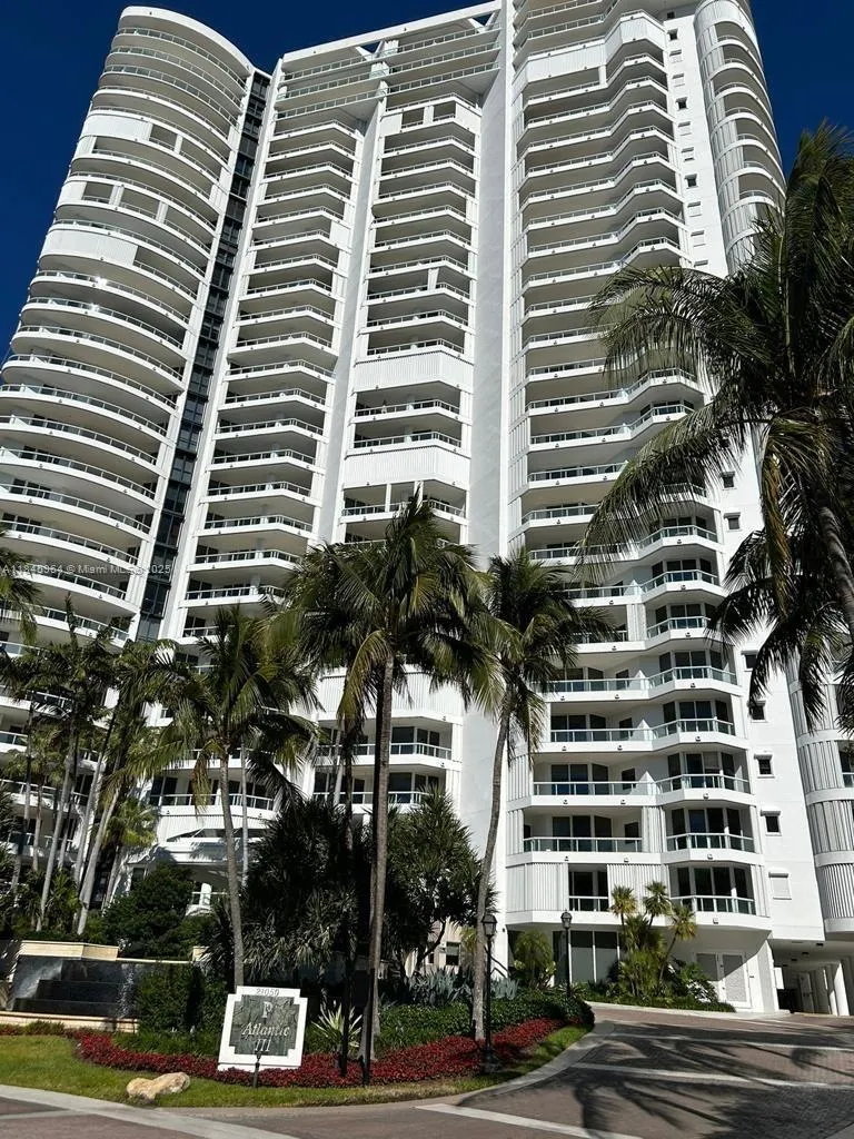 21050 Point Pl, #1403