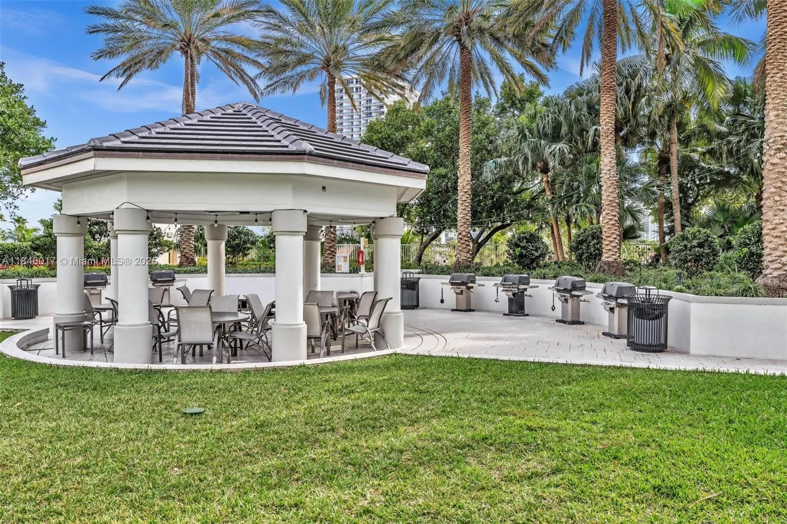 21205 Yacht Club Dr, #1809