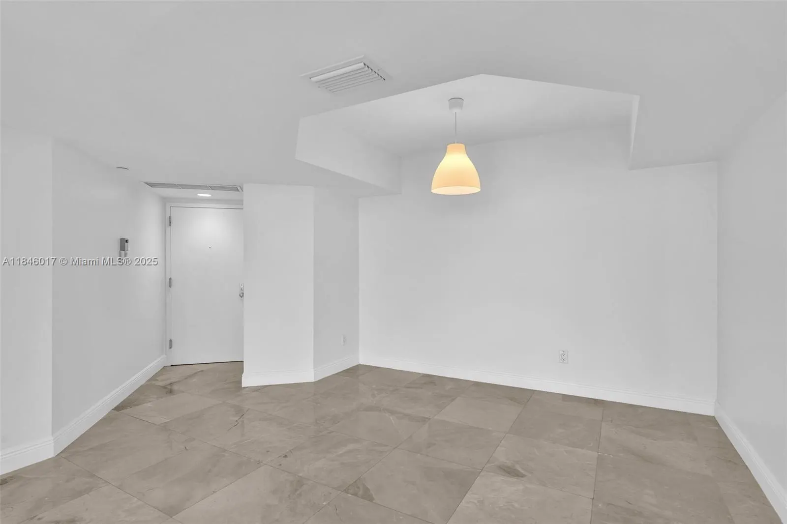 21205 Yacht Club Dr, #1809