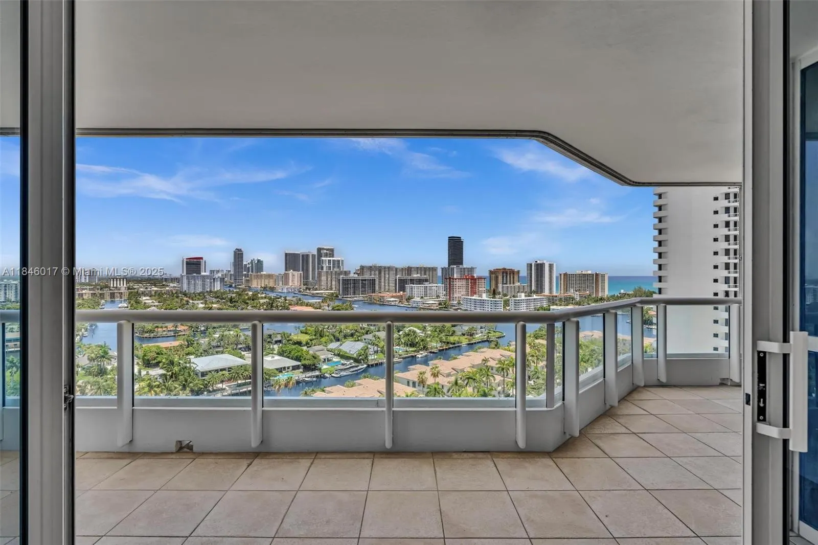 21205 Yacht Club Dr, #1809