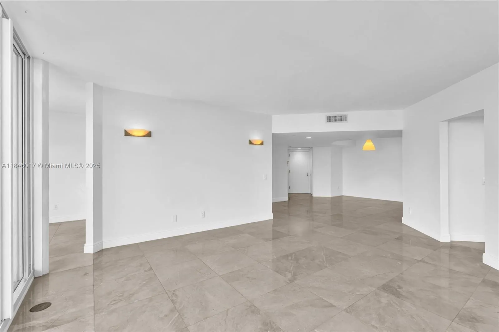 21205 Yacht Club Dr, #1809