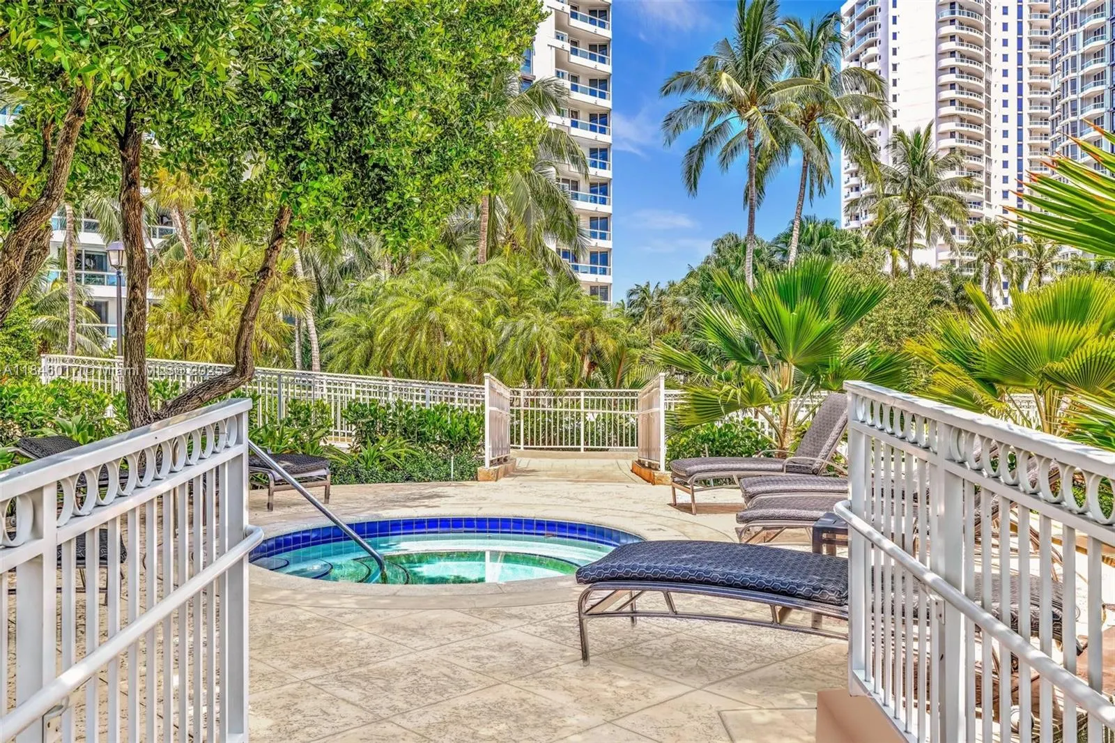 21205 Yacht Club Dr, #1809