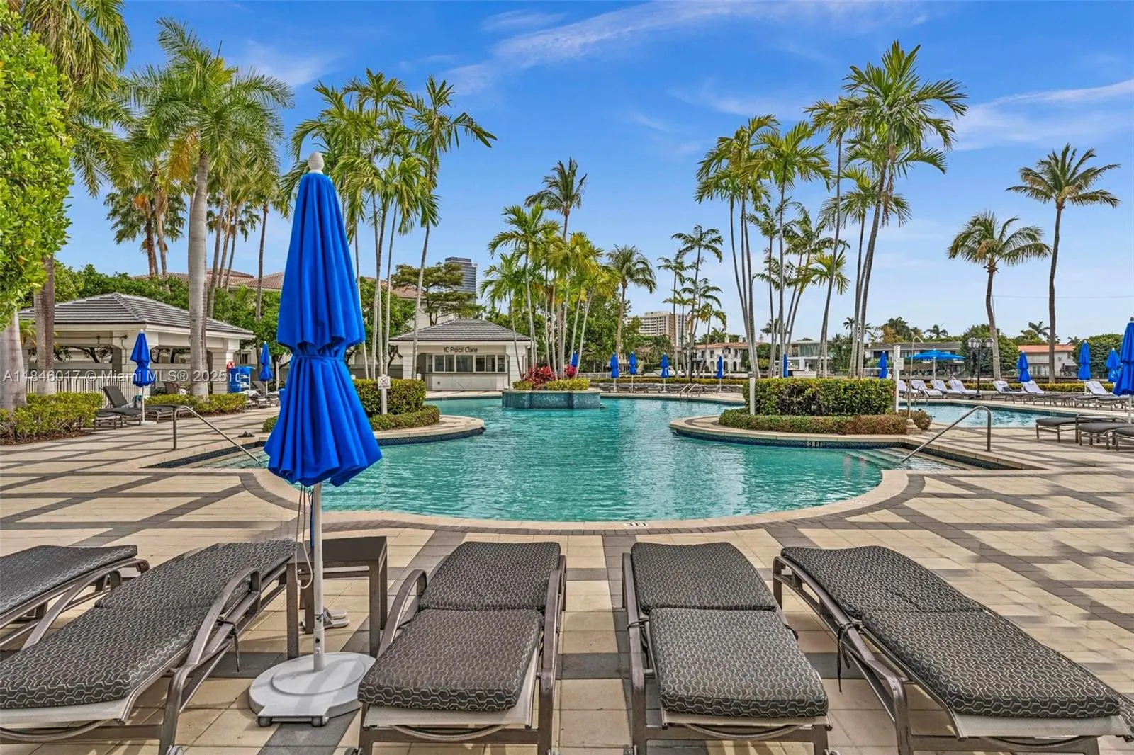 21205 Yacht Club Dr, #1809