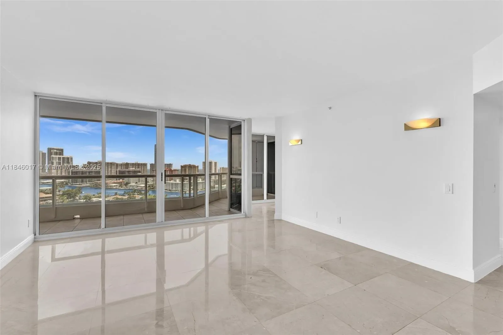 21205 Yacht Club Dr, #1809