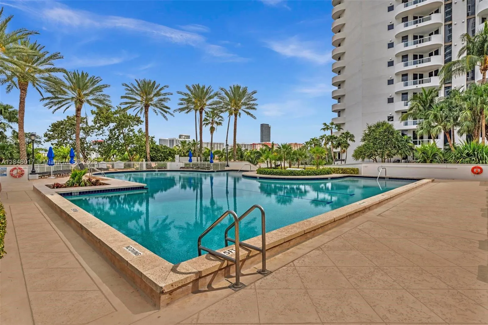 21205 Yacht Club Dr, #1809