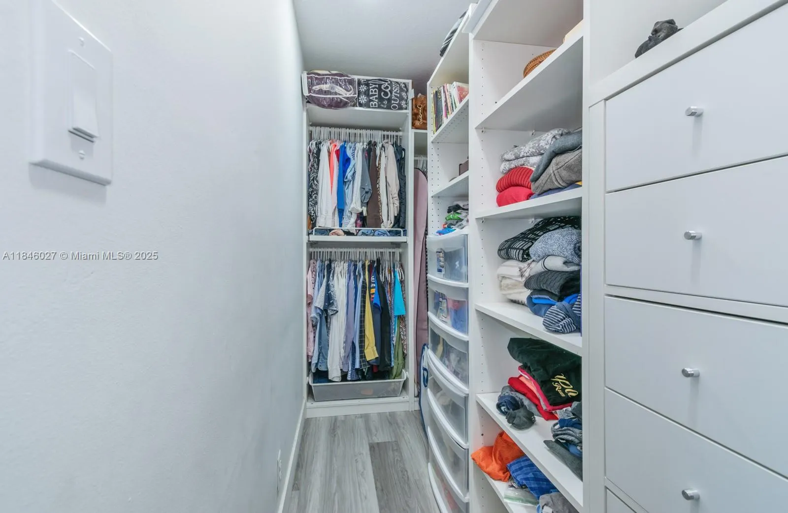 6613 W Westwood Blvd W