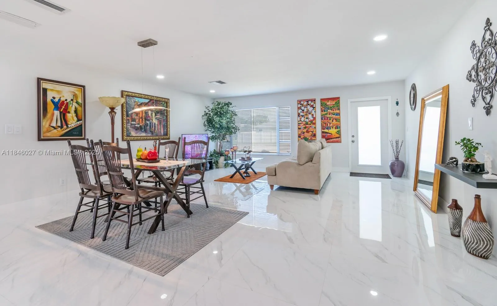 6613 W Westwood Blvd W