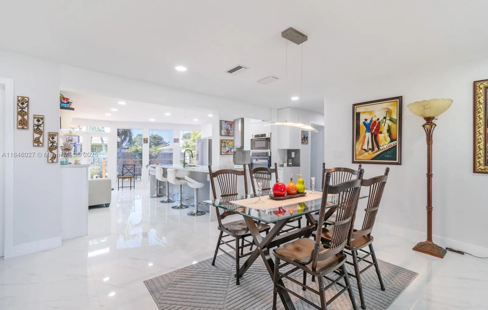 6613 W Westwood Blvd W
