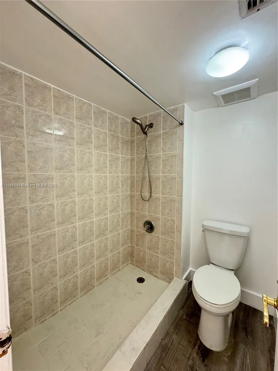 16215 Saddle Club Rd, #201