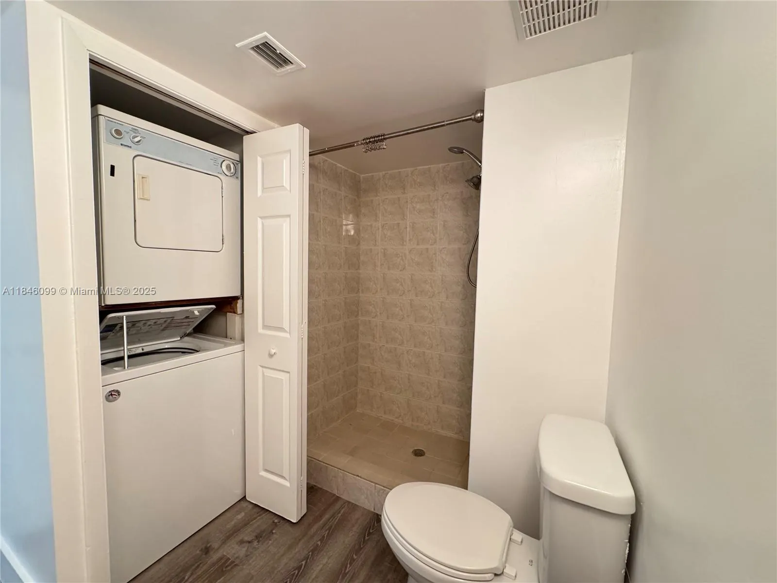 16215 Saddle Club Rd, #201