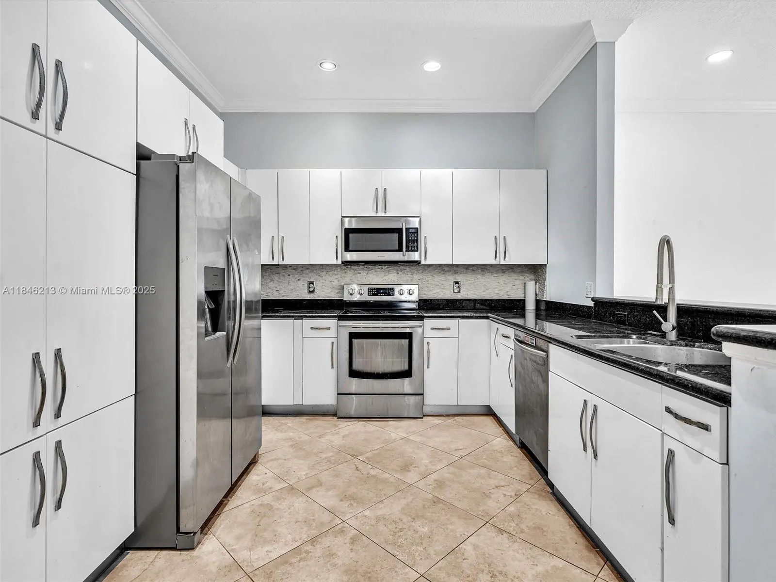 2727 Treasure Cove Cir, #2727