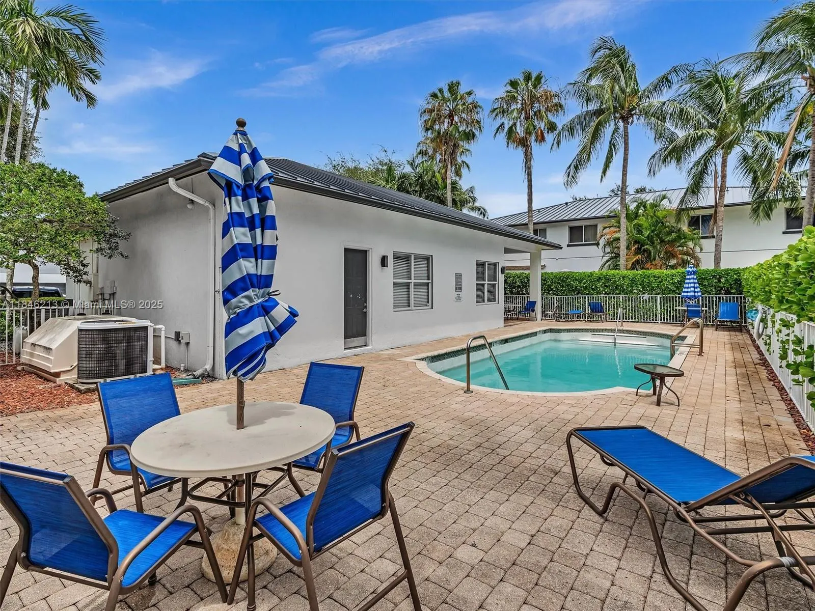 2727 Treasure Cove Cir, #2727