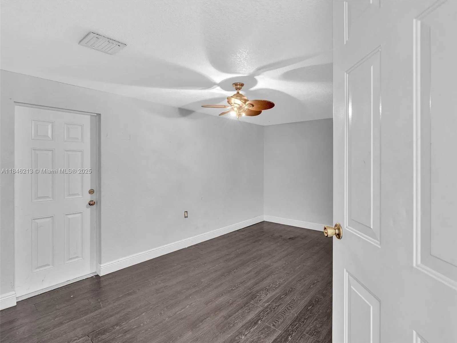 2727 Treasure Cove Cir, #2727