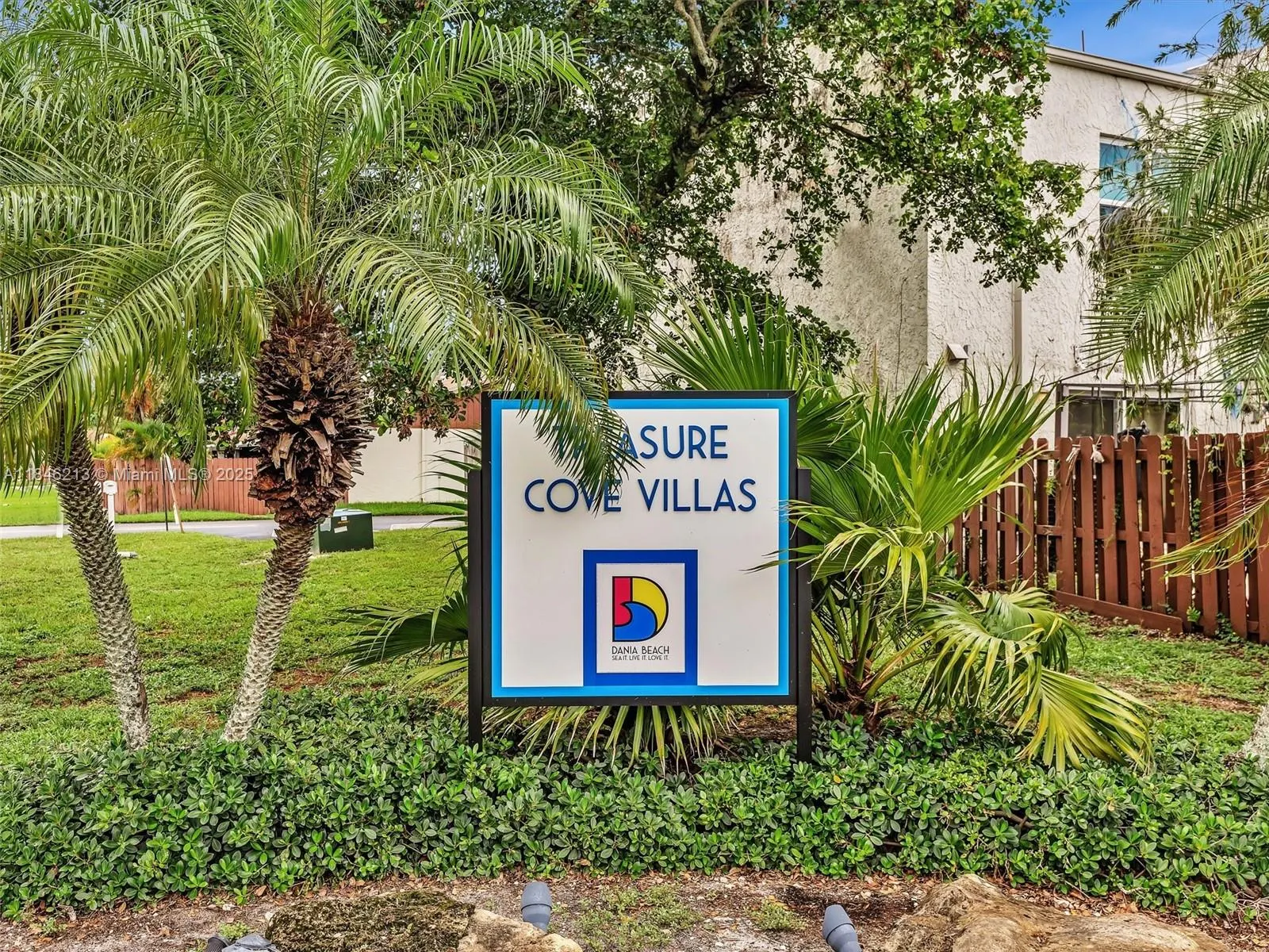 2727 Treasure Cove Cir, #2727