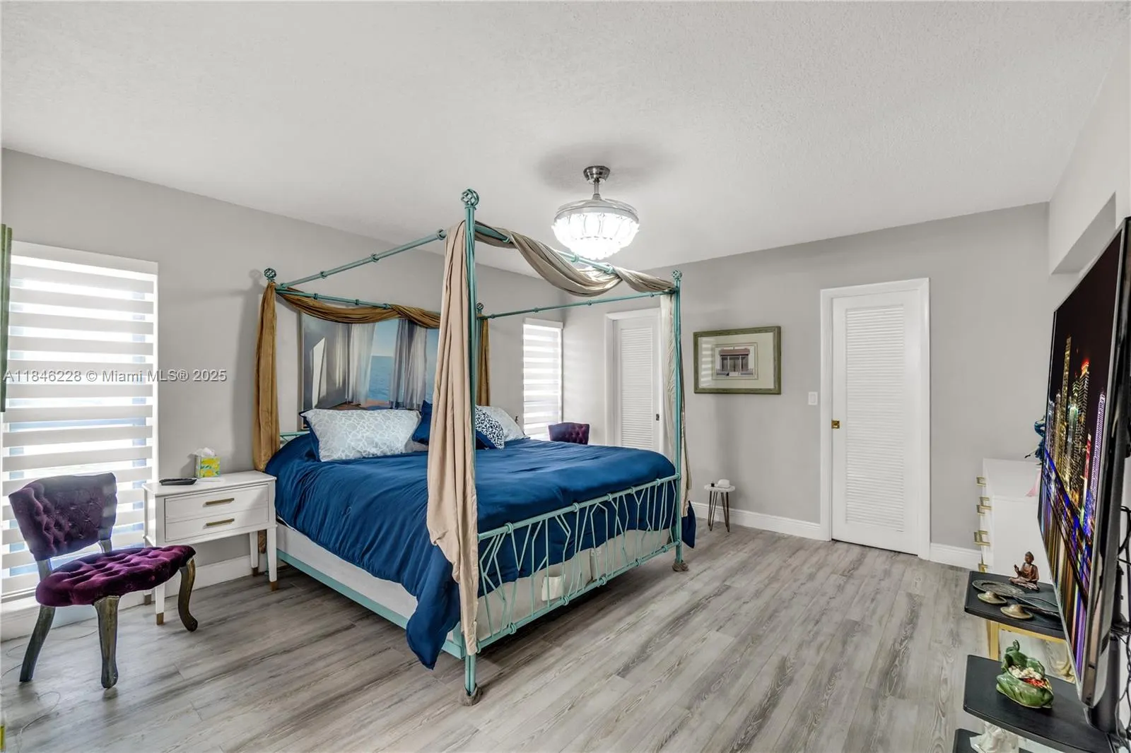 5601 White Cedar Ln