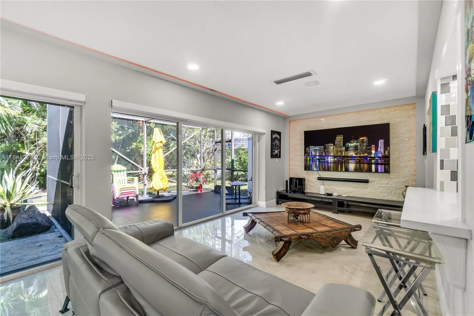 5601 White Cedar Ln