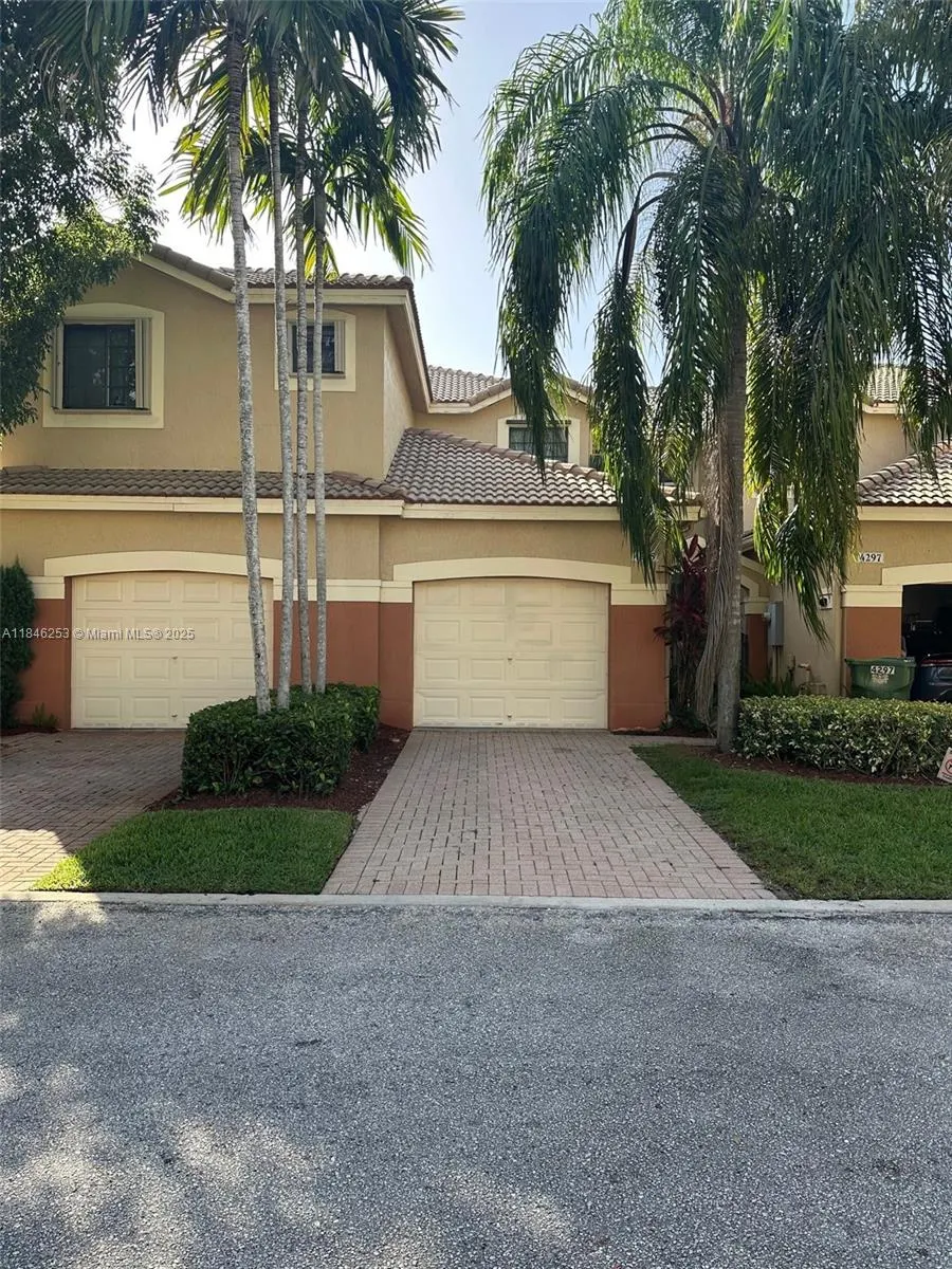 4295 Vineyard Cir