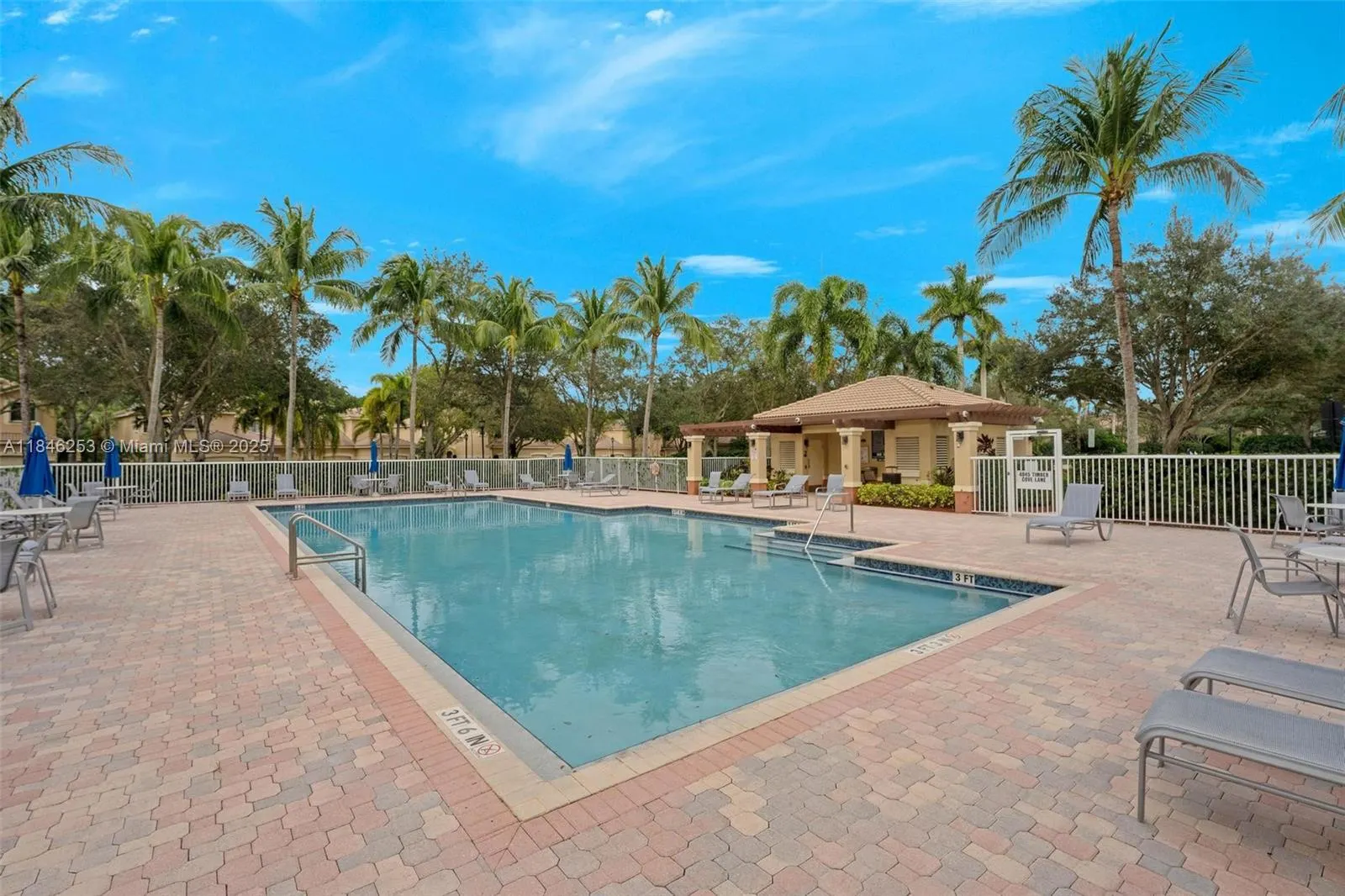 4295 Vineyard Cir