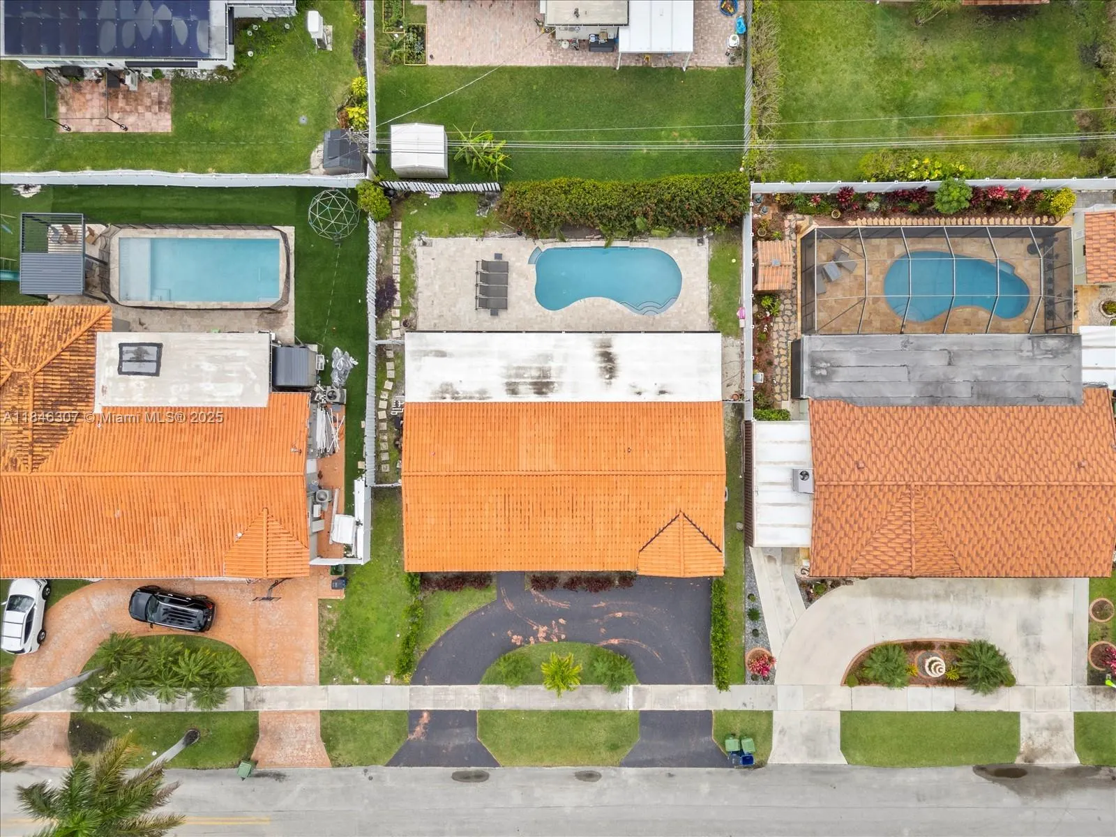 1116 NE 4th Ct