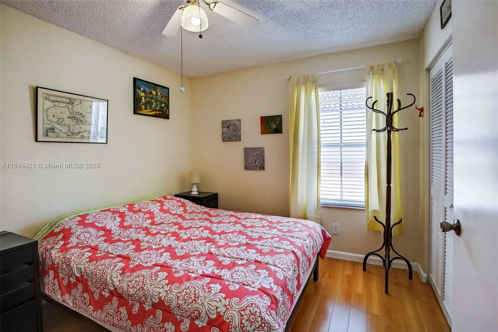 7306 NW 1st Mnr