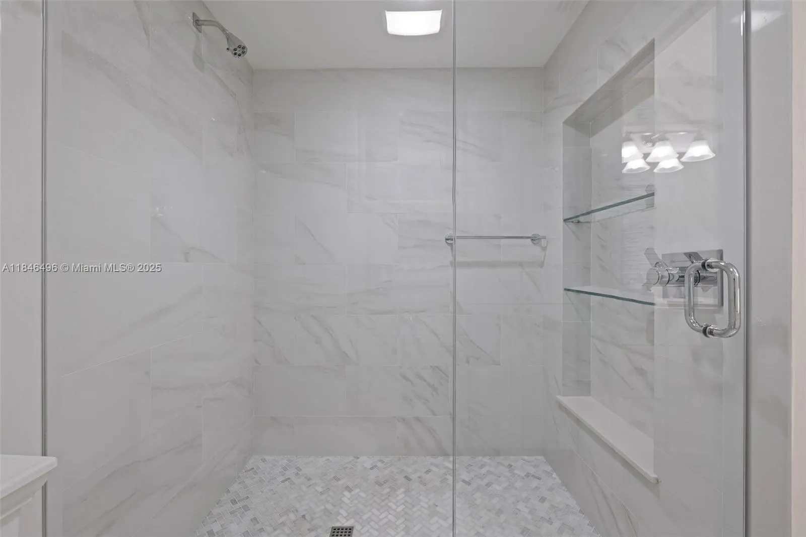 2600 Cardena St, #2