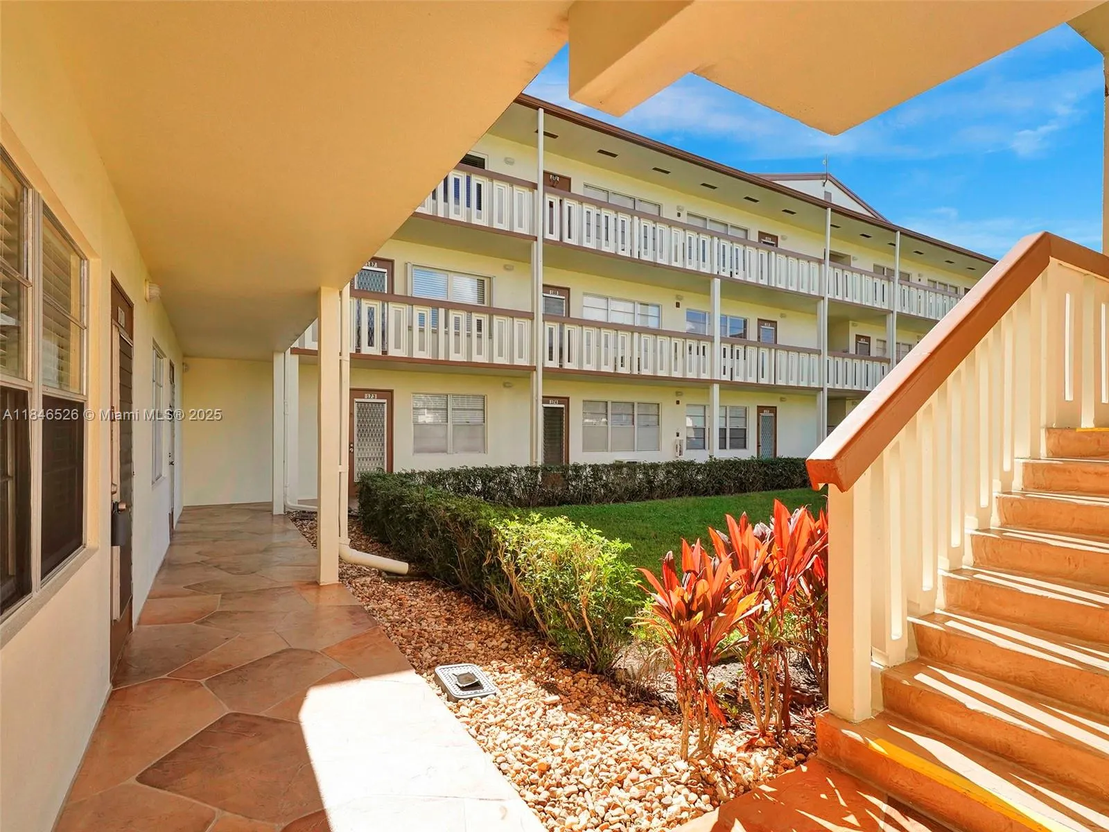 171 E Mansfield  E, #171-E
