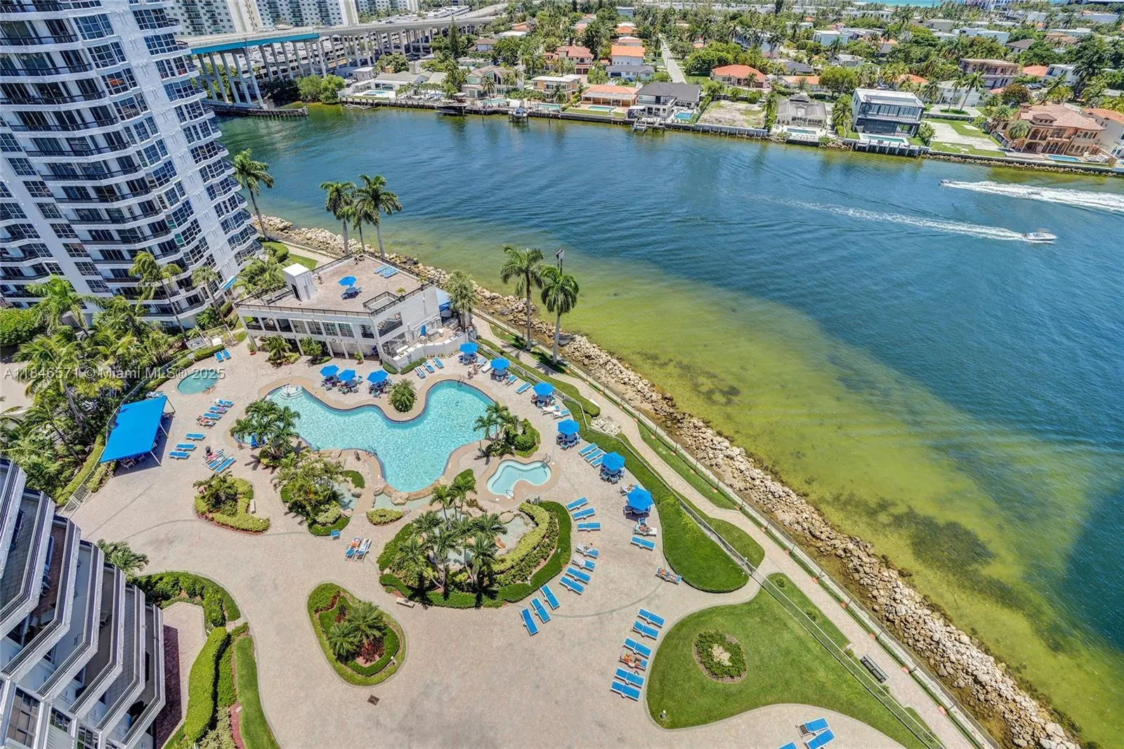 19101 Mystic Pointe Dr, #1711