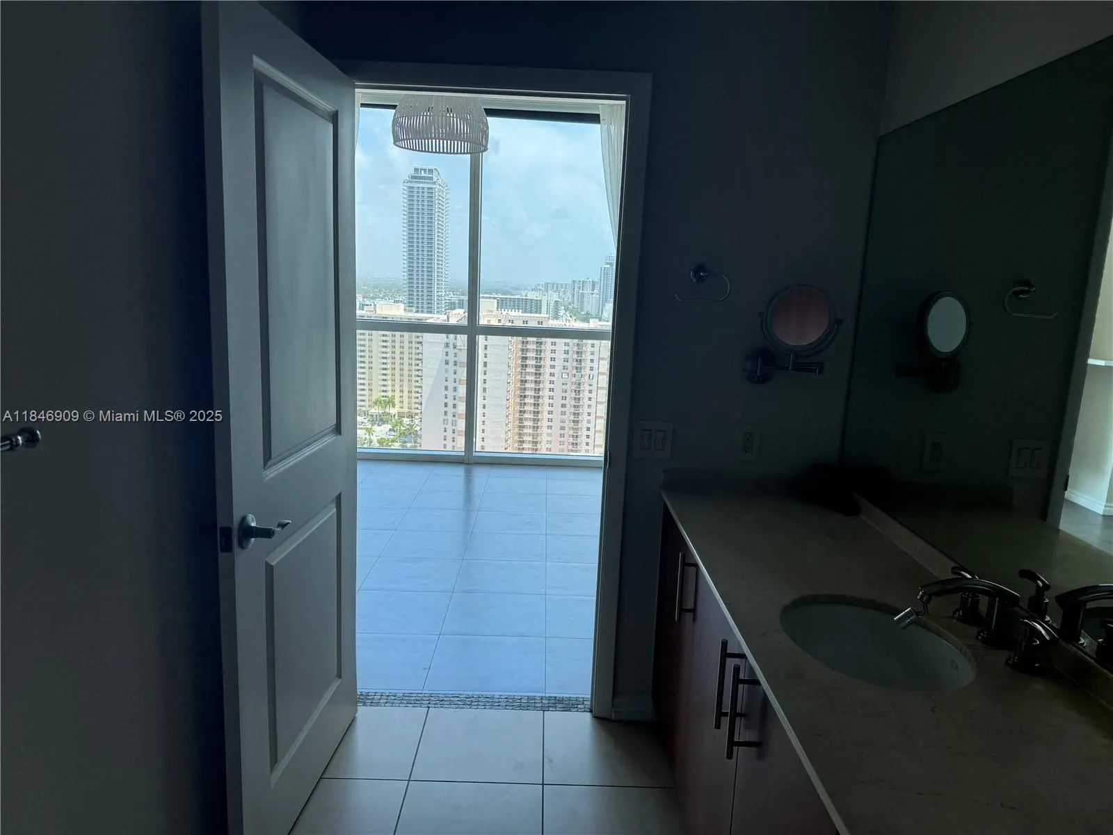 1945 S Ocean Dr, #2311