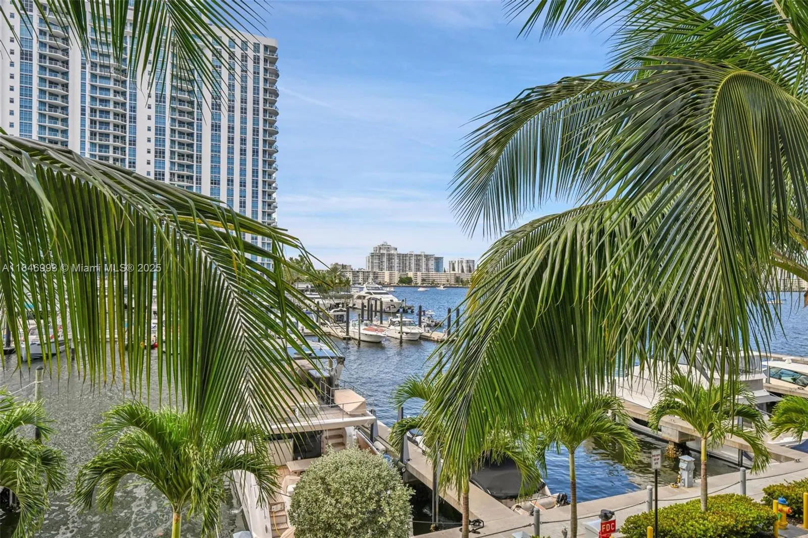 17111 Biscayne Blvd, #207