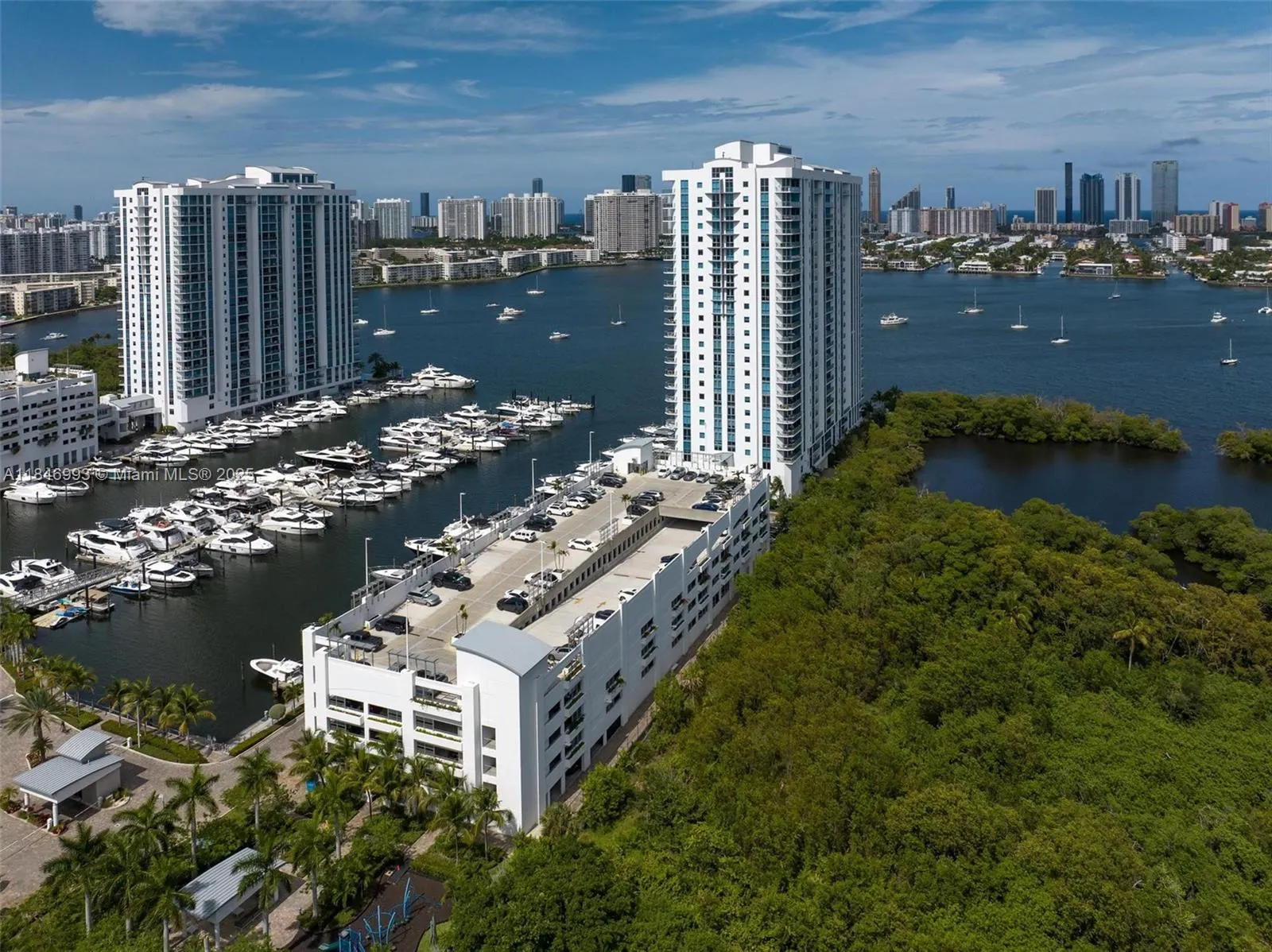 17111 Biscayne Blvd, #207