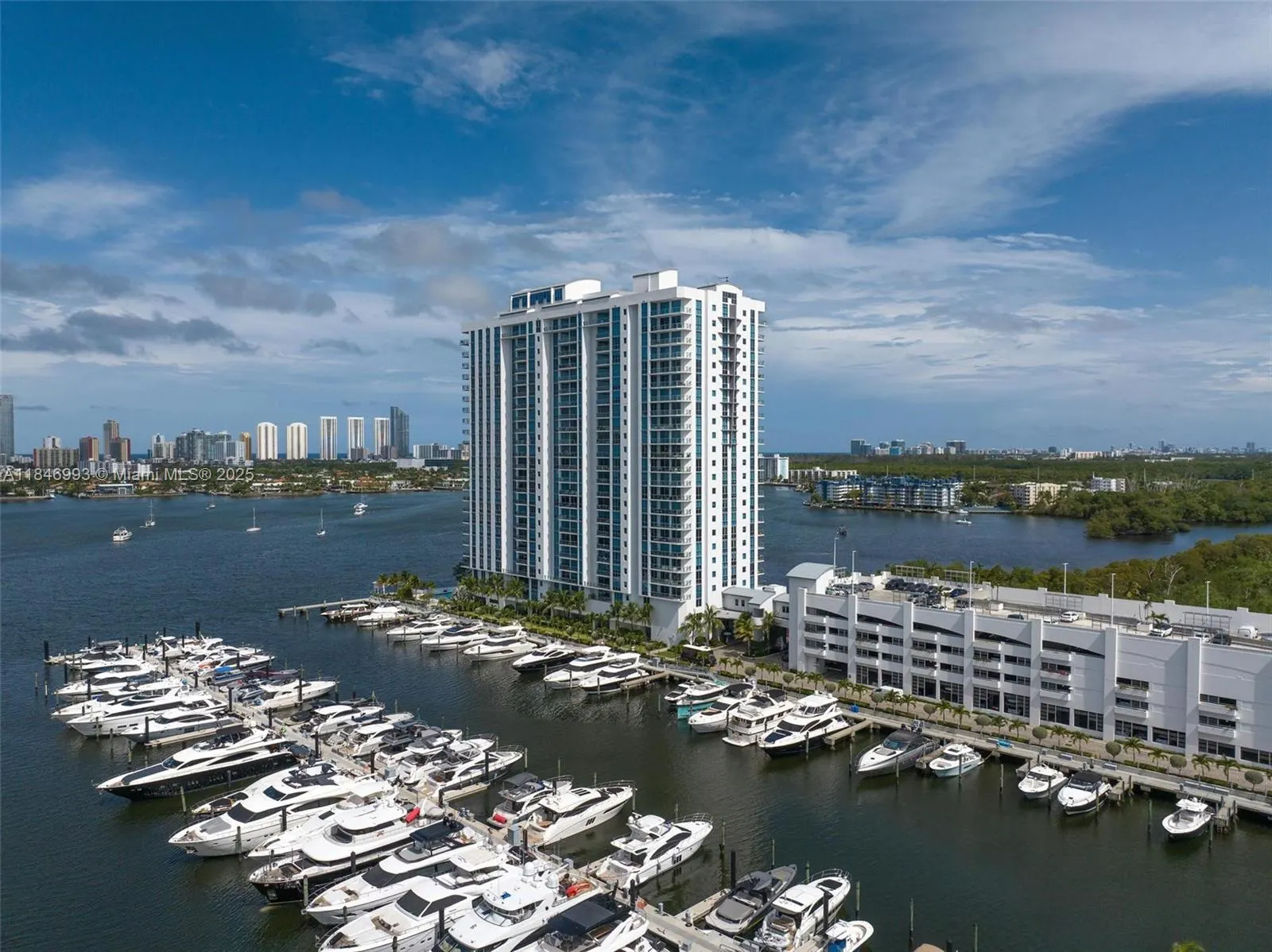 17111 Biscayne Blvd, #207