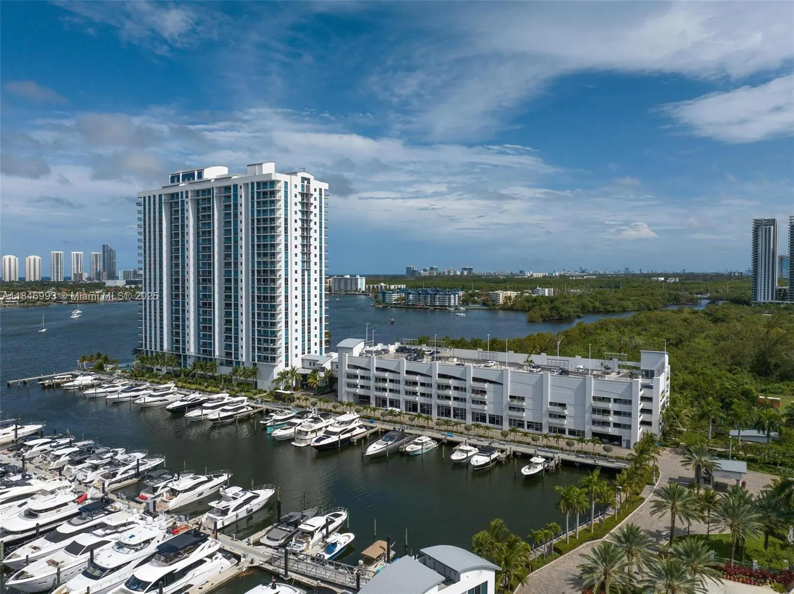 17111 Biscayne Blvd, #207