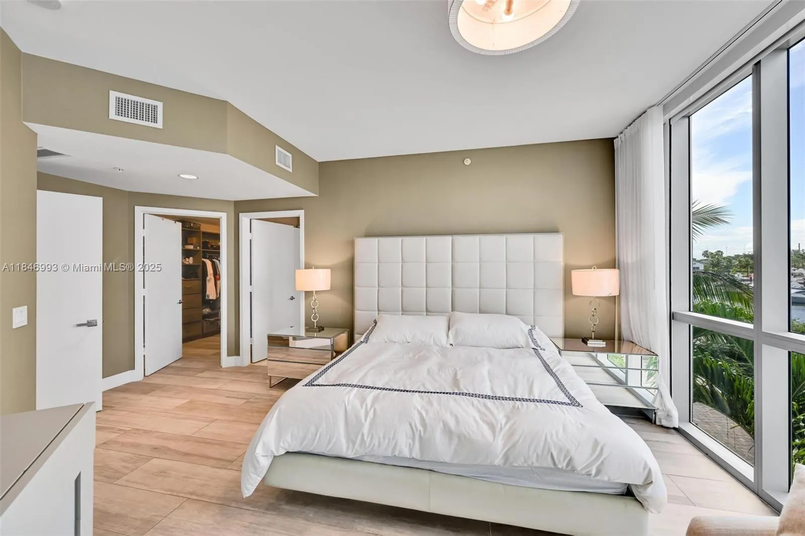 17111 Biscayne Blvd, #207