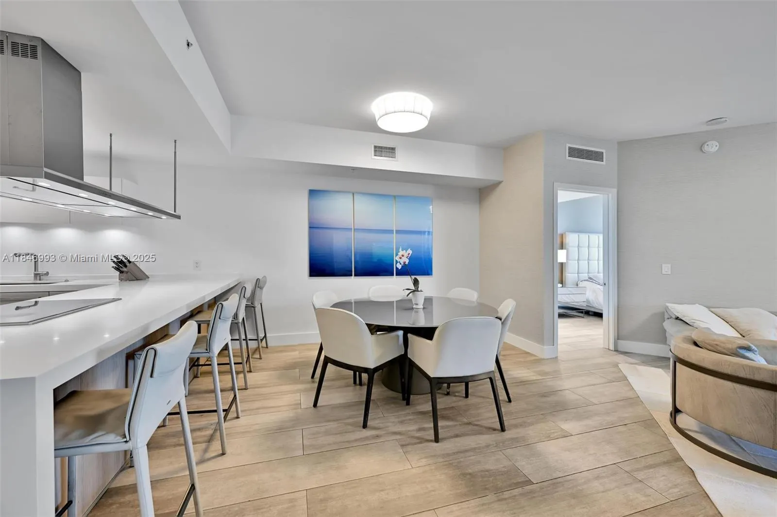 17111 Biscayne Blvd, #207